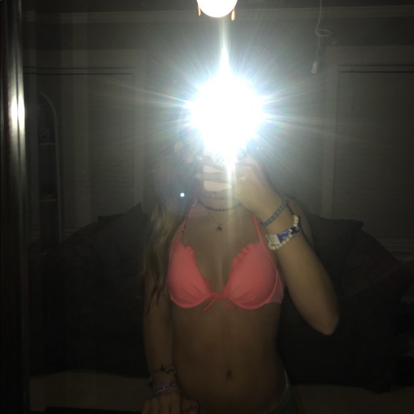 VICTORIA’S SECRET SHELL BATHING SUIT WITH RUFFLES - Picture 1 of 2